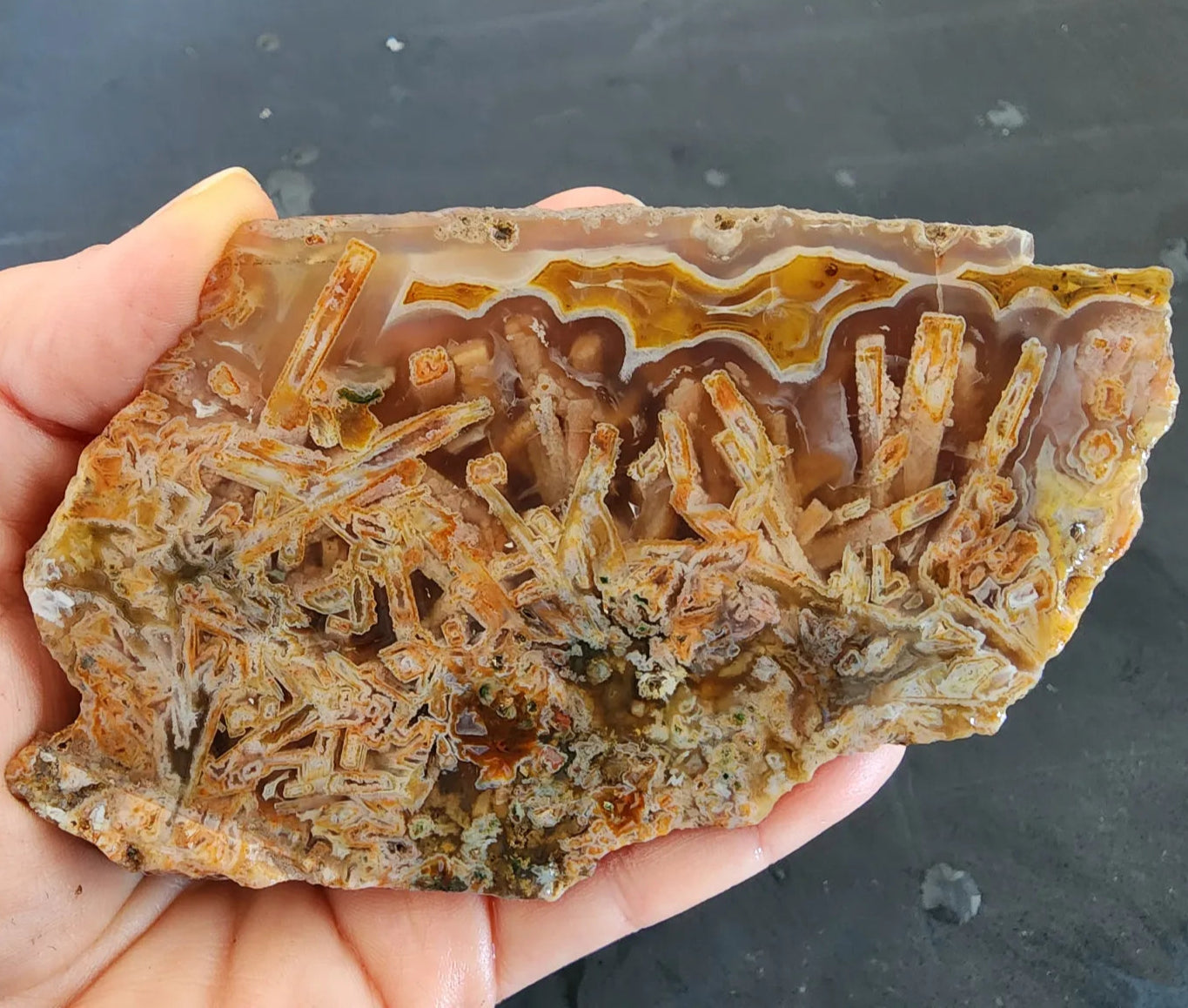 Tube Agate