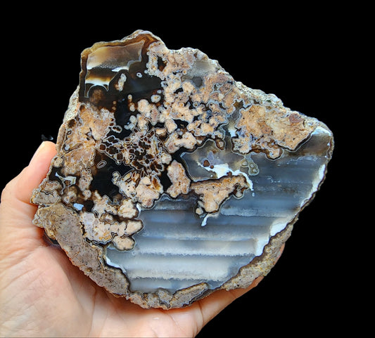 Waves on Agate